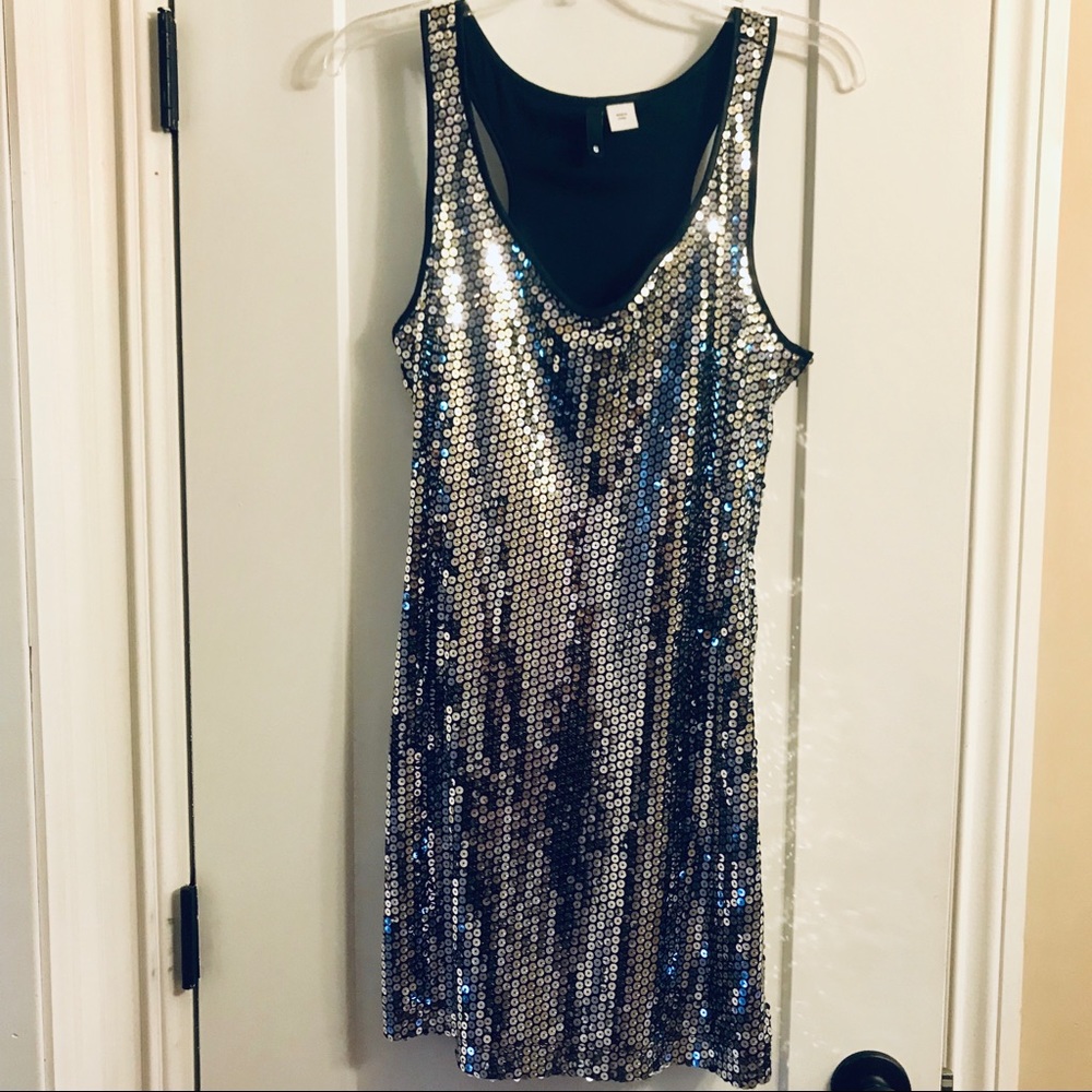 H&M sequin dress size 6